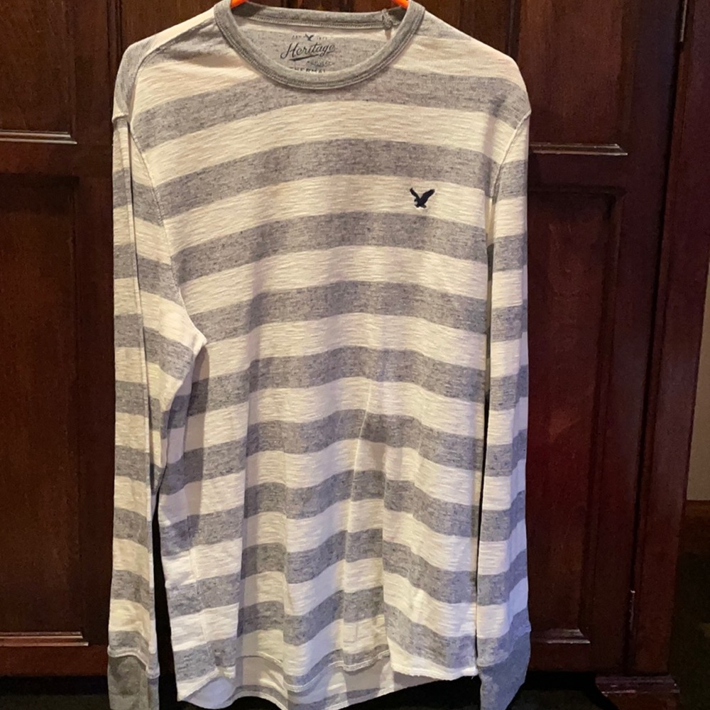 American Eagle Outfitters sweater